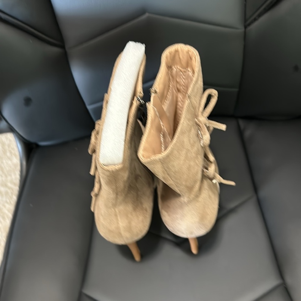 Faux suede bow bootie - Picture 4 of 4